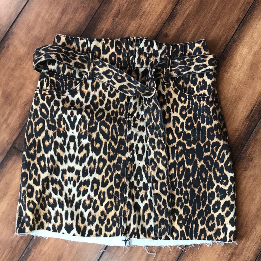 Leopard skirt